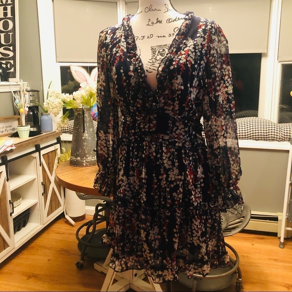 Floral Ruffle Tiered Mini Dress Open Back Long Sleeve NWT - Picture 4 of 8